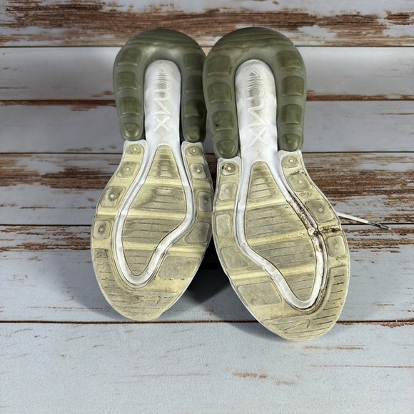 Nike Air Max 270 Women's Size 8 Sneakers White/Black AR0499-100 Used - Picture 8 of 9